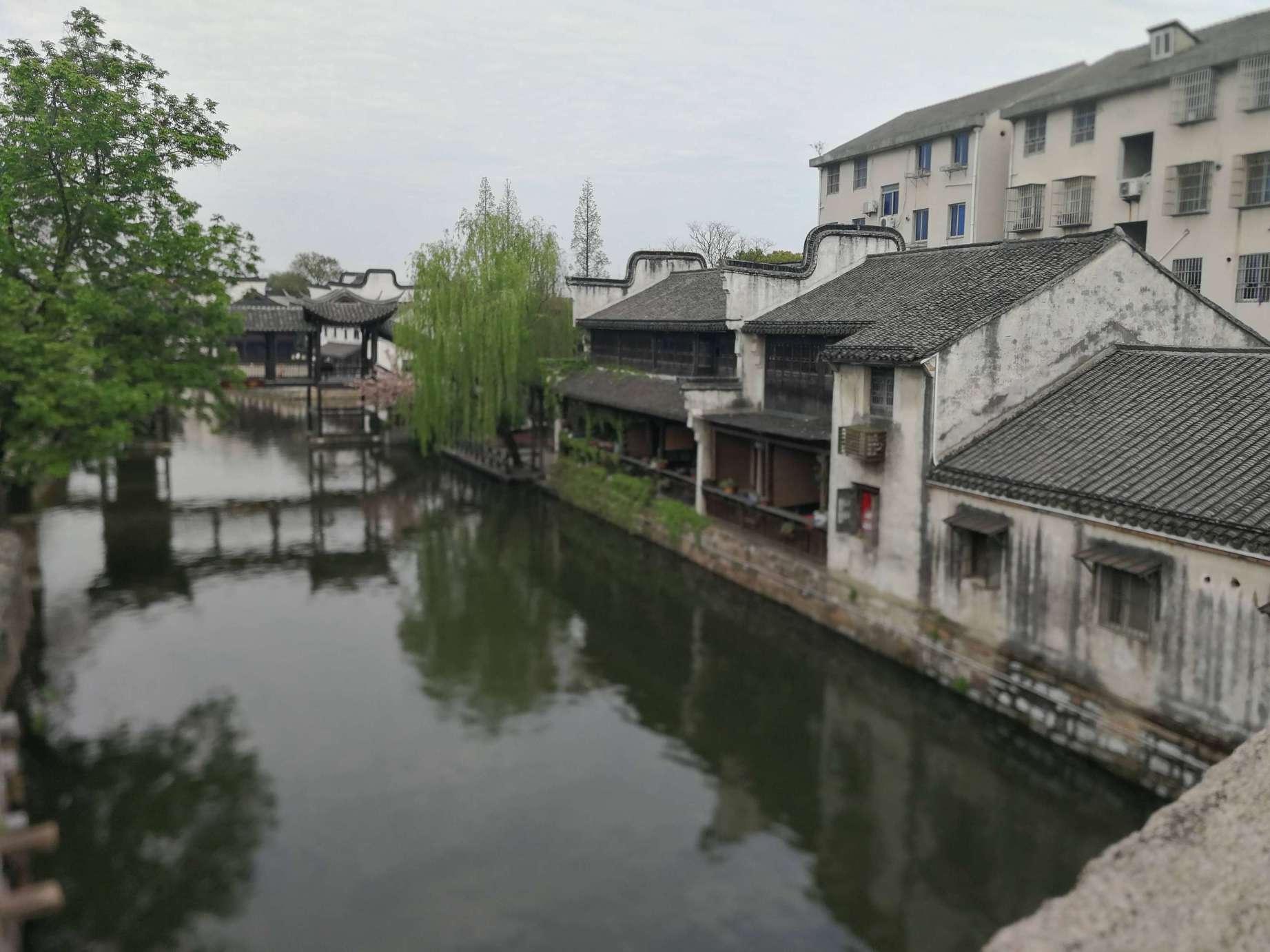 大跳跃的方块